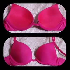 32A VICTORIAS SECRET PUSH UP BRA